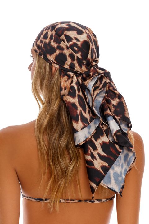 Verona scarf accessory
